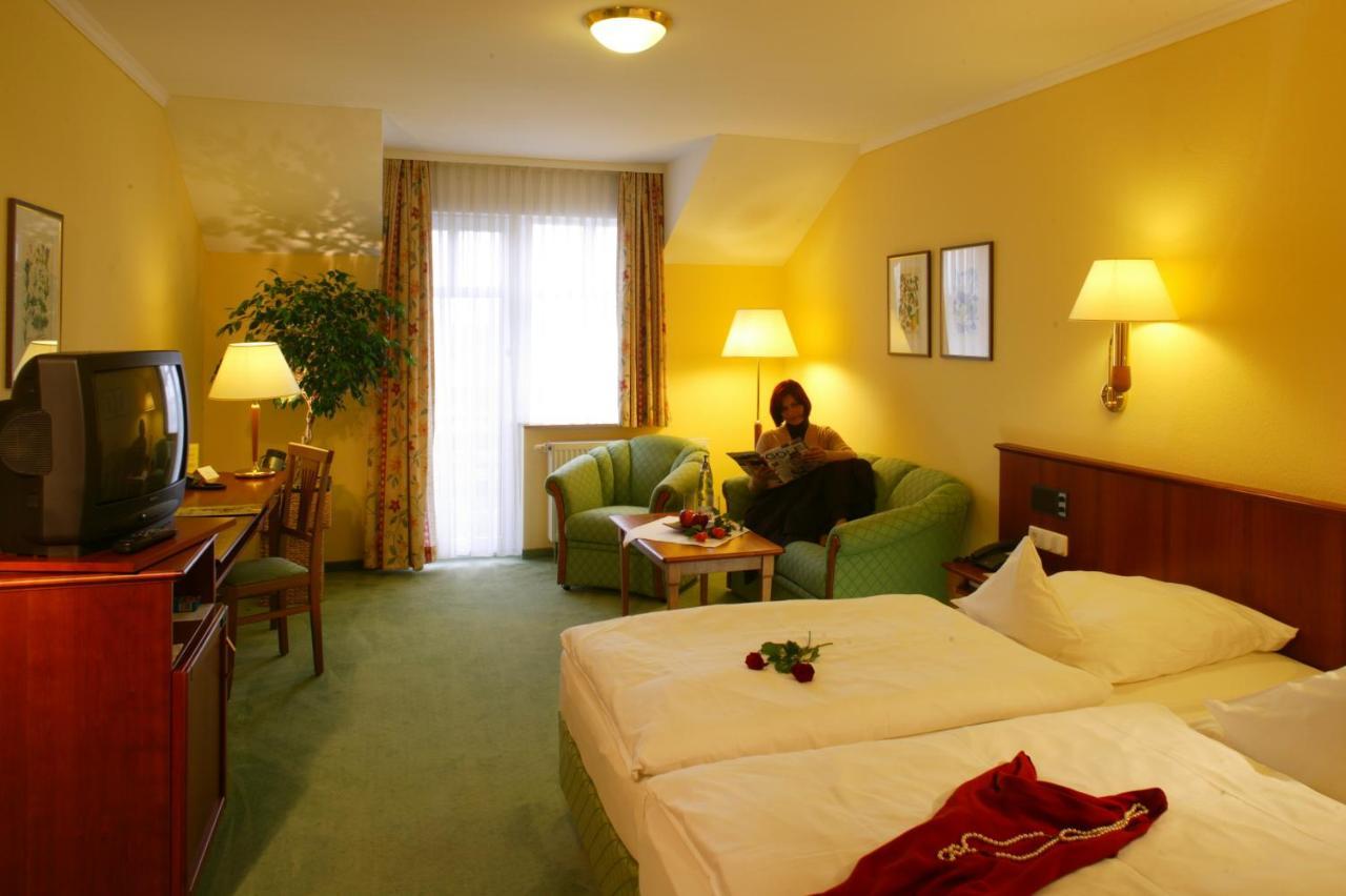 Ringhotel Hotel Zum Stein Oranienbaum-Woerlitz Extérieur photo