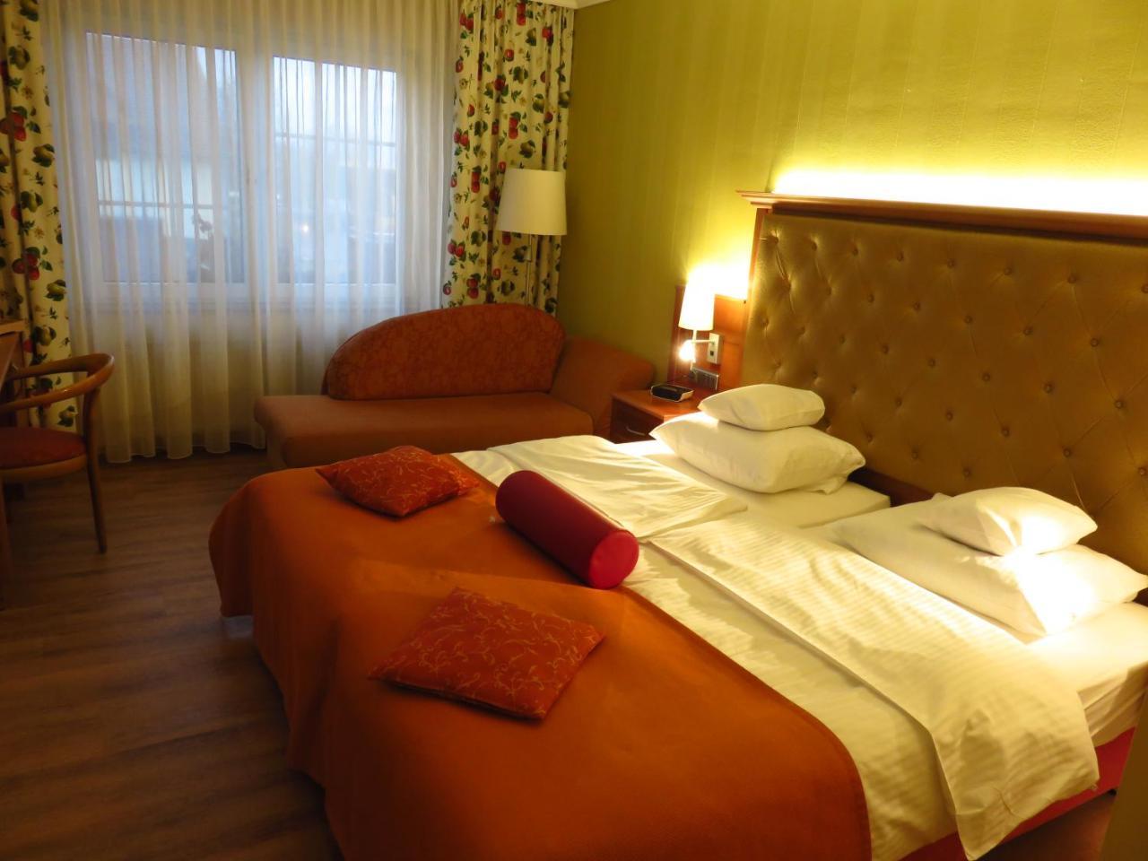Ringhotel Hotel Zum Stein Oranienbaum-Woerlitz Extérieur photo